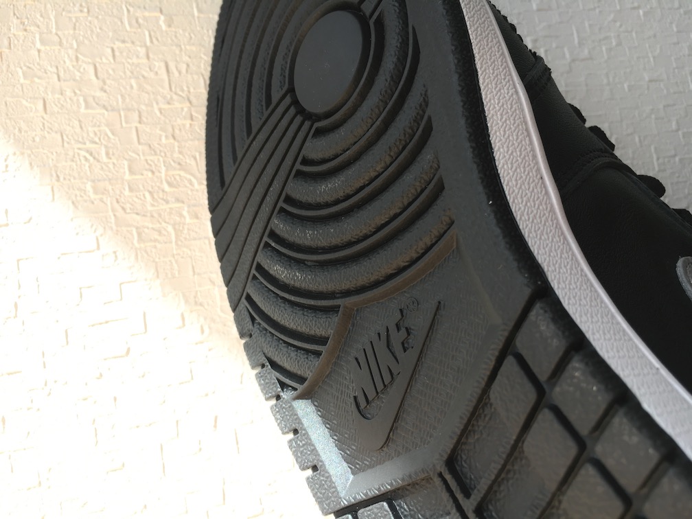 Nike Air Jordan 1 Retro High OG “SHADOW”（ナイキ エアジョーダン１シャドウ）
